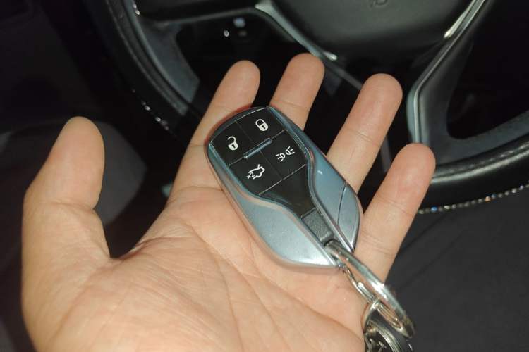 Used Maserati Ghibli 2018 Revised Version 3.0T Standard Edition Vehicle Key