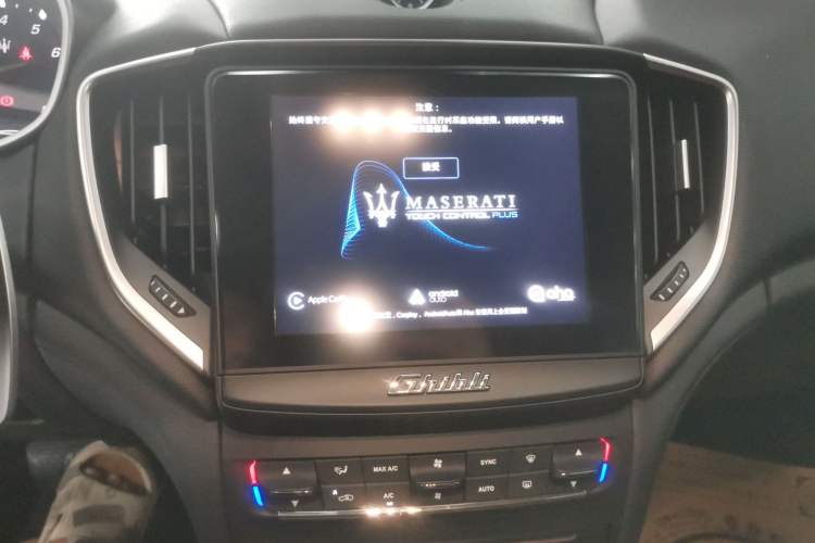 Used Maserati Ghibli 2018 3.0T Standard Edition Audio And AC Panel