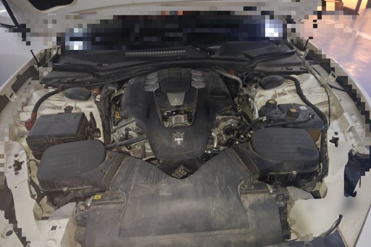 Used Maserati Ghibli 2018 3.0T Luxury Edition Engine Bay