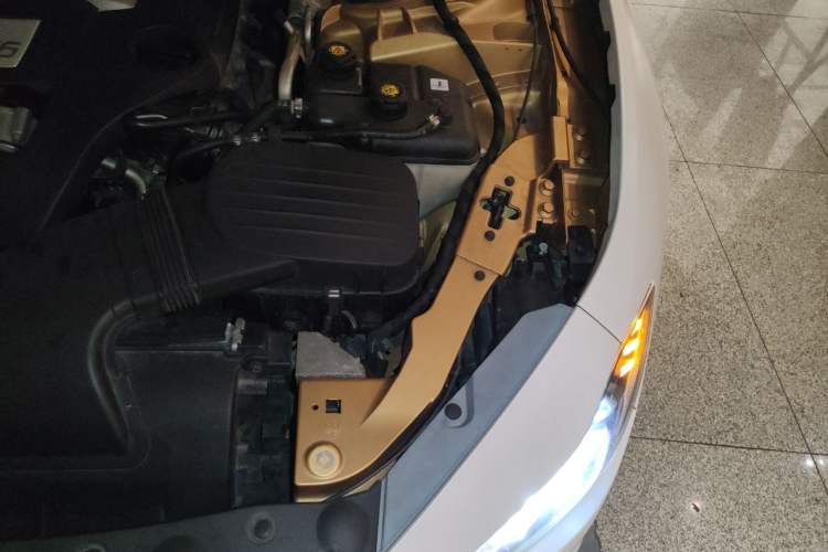Used Maserati Ghibli 2018 Revised Version 3.0T Standard Edition Engine Bay Left
