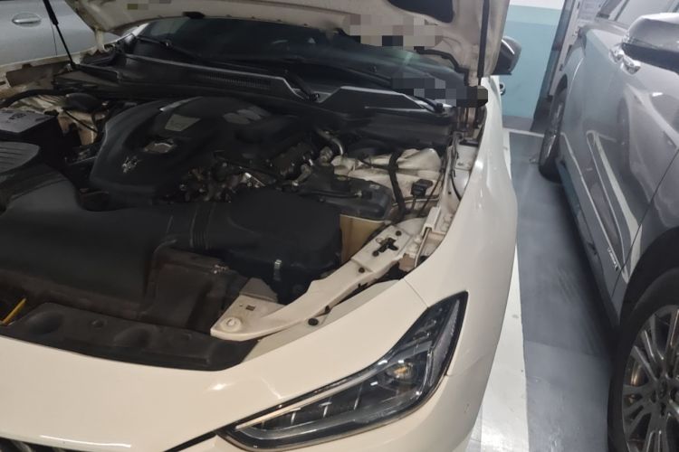 Used Maserati Ghibli 2018 3.0T Sport Edition Engine Bay Left