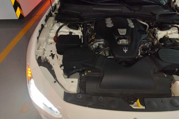 Used Maserati Ghibli 2018 Revised Version 3.0T Standard Edition Engine Bay Right