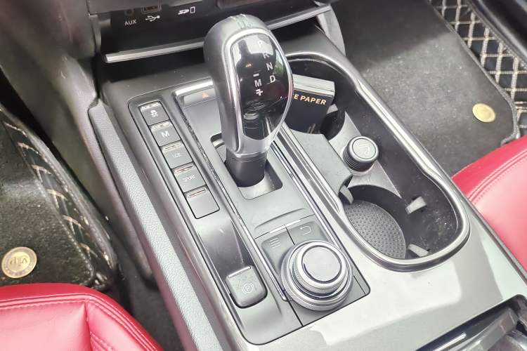 Used Maserati Ghibli 2018 3.0T Standard Edition Gear Lever