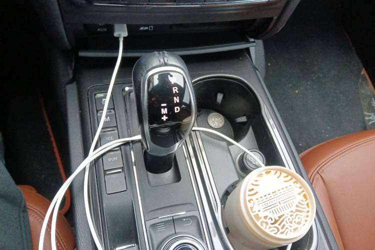 Used Maserati Ghibli 2018 Revised Version 3.0T Standard Edition Gear Lever