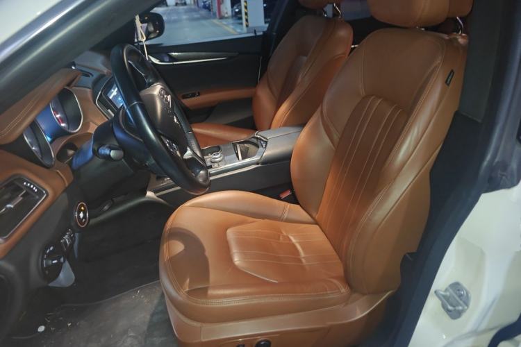 Used Maserati Ghibli 2018 3.0T Luxury Edition Left Front Seat