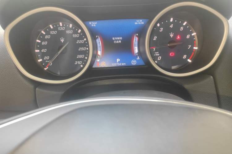 Used Maserati Ghibli 2018 Revised Version 3.0T Standard Edition Odometer Close Up