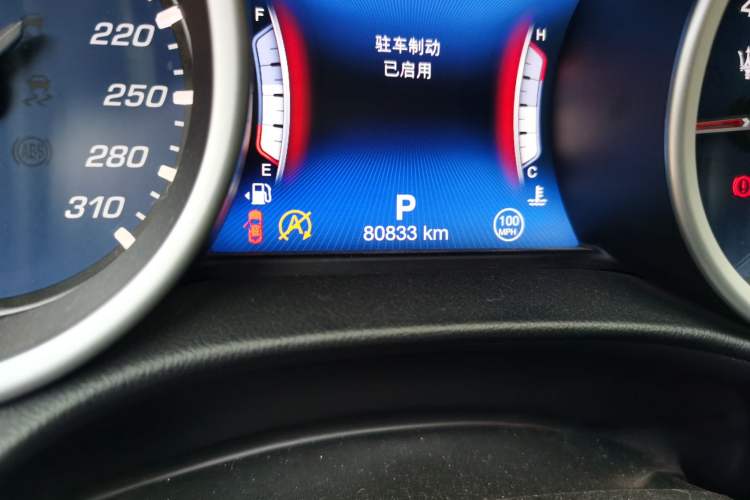 Used Maserati Ghibli 2018 3.0T Sport Edition Odometer Close Up
