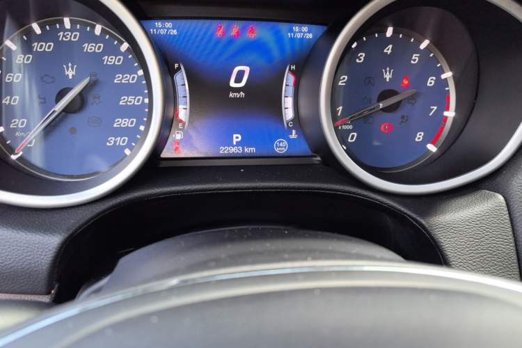 Used Maserati Ghibli 2018 3.0T Luxury Edition Odometer Close Up