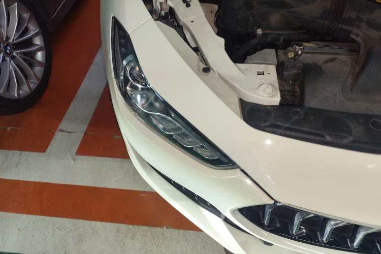 Used Maserati Ghibli 2018 Revised Version 3.0T Standard Edition Right Front Headlight
