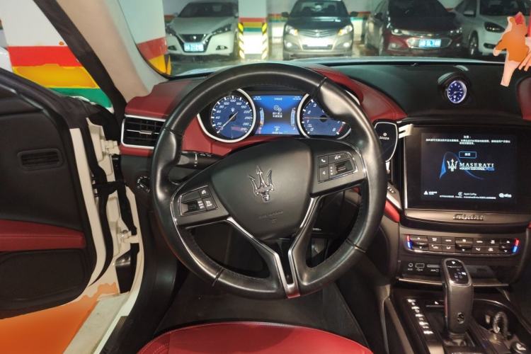 Used Maserati Ghibli 2018 Revised Version 3.0T Standard Edition Steering Wheel