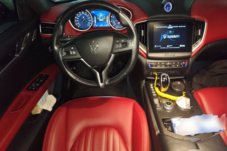Used Maserati Ghibli 2018 Revised Version 3.0T Standard Edition Steering Wheel
