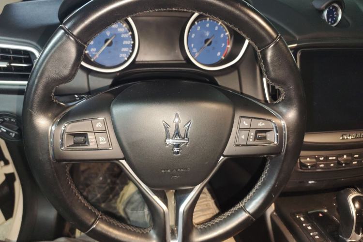 Used Maserati Ghibli 2018 Revised Version 3.0T Standard Edition Steering Wheel