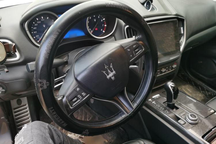 Used Maserati Ghibli 2018 3.0T Sport Edition Steering Wheel