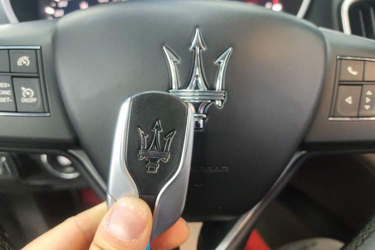 Used Maserati Ghibli 2018 Revised Version 3.0T Standard Edition Vehicle Key