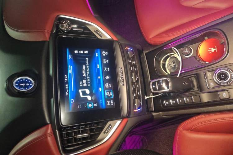Used Maserati Ghibli 2019 3.0T Standard Version China VI Audio And AC Panel