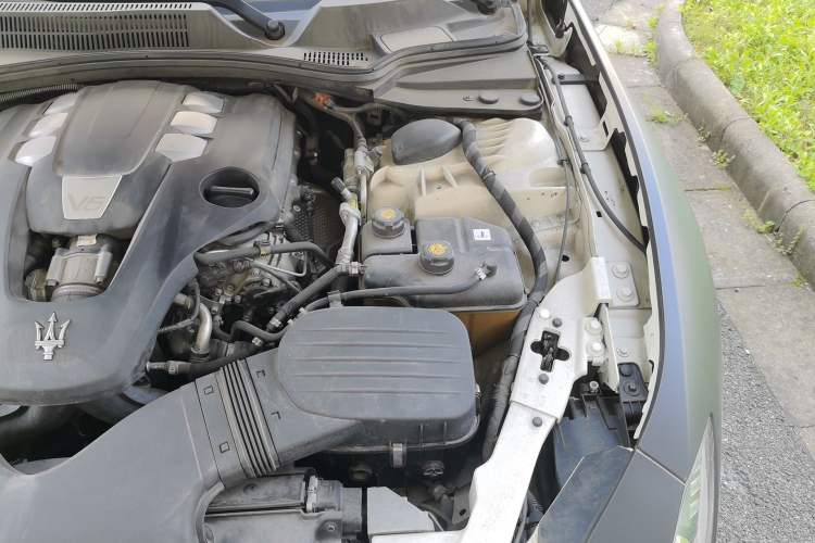 Used Maserati Ghibli 2019 3.0T Standard Version China V Emission Standard Engine Bay Left