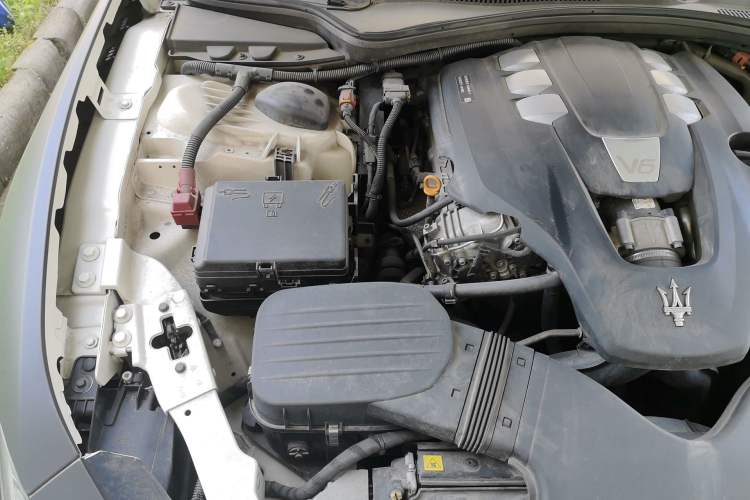 Used Maserati Ghibli 2019 3.0T Standard Version China V Emission Standard Engine Bay Right