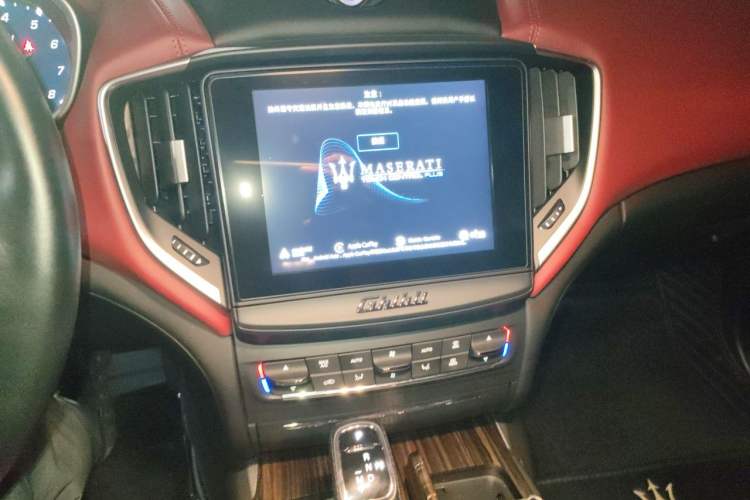 Used Maserati Ghibli 2019 3.0T Standard Version China VI Audio And AC Panel