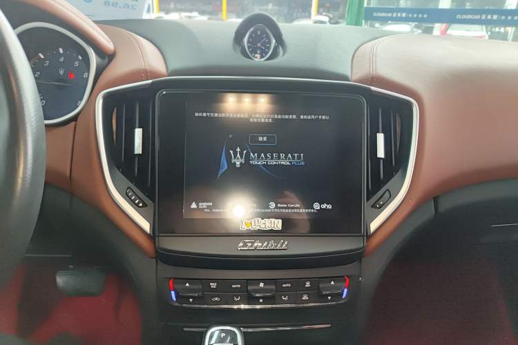 Used Maserati Ghibli 2019 3.0T Standard Version China VI Audio And AC Panel