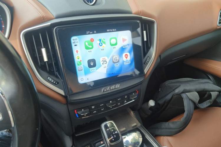Used Maserati Ghibli 2019 3.0T Standard Version China VI Audio And AC Panel