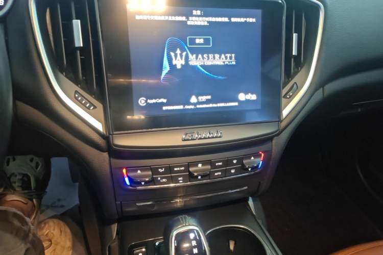 Used Maserati Ghibli 2019 3.0T Standard Version China V Emission Standard Audio And AC Panel
