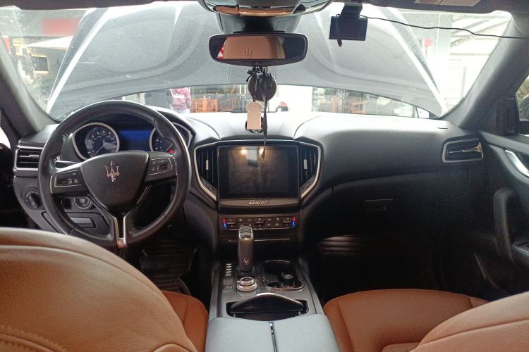 Used Maserati Ghibli 2019 3.0T Standard Version China VI Center Console
