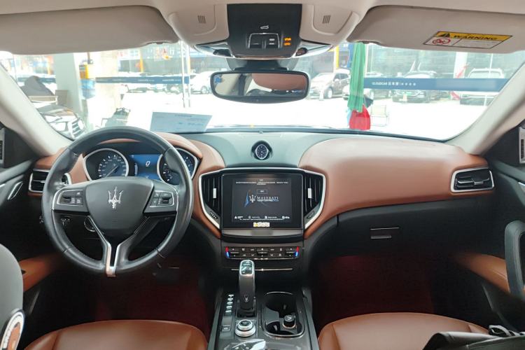 Used Maserati Ghibli 2019 3.0T Standard Version China VI Center Console
