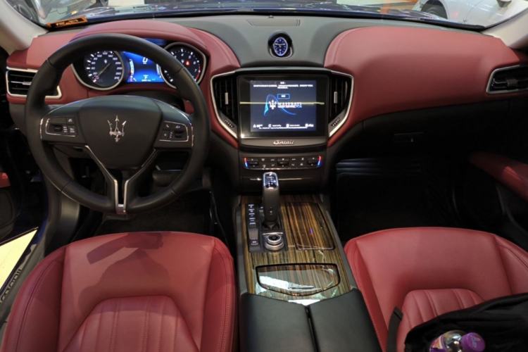 Used Maserati Ghibli 2019 3.0T Standard Version China VI Center Console