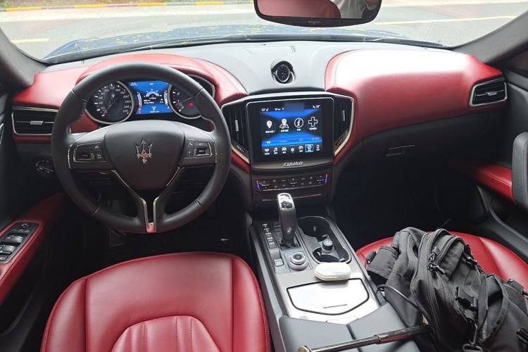 Used Maserati Ghibli 2019 3.0T Standard Version China V Emission Standard Center Console