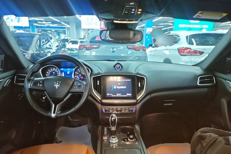 Used Maserati Ghibli 2019 3.0T Standard Version China V Emission Standard Center Console