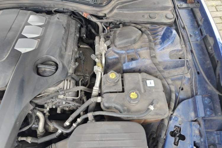 Used Maserati Ghibli 2019 3.0T Standard Version China V Emission Standard Engine Bay Left