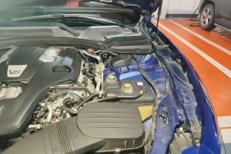 Used Maserati Ghibli 2019 3.0T Standard Version China VI Engine Bay Left