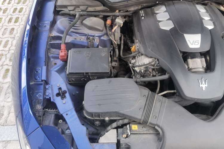 Used Maserati Ghibli 2019 3.0T Luxury Edition China VI Standard Engine Bay Right