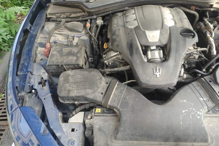 Used Maserati Ghibli 2019 3.0T Standard Version China VI Engine Bay Right