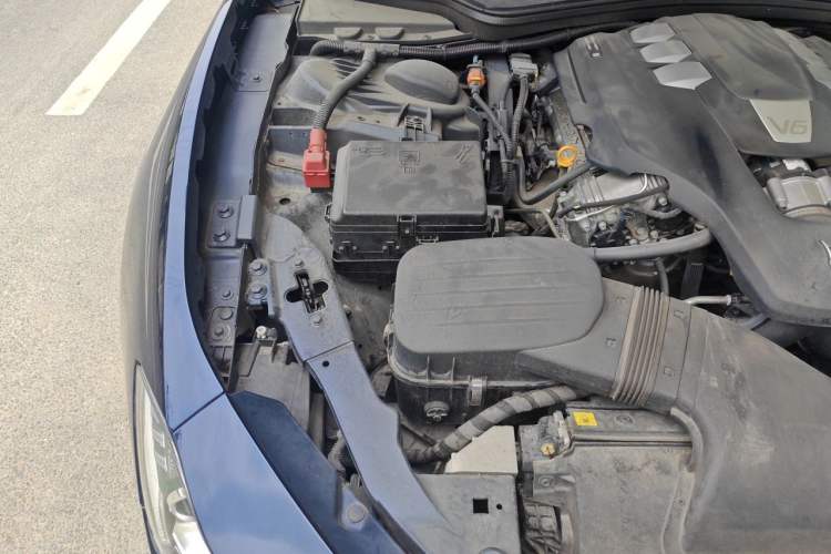 Used Maserati Ghibli 2019 3.0T Standard Version China VI Engine Bay Right