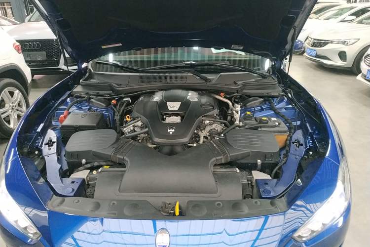 Used Maserati Ghibli 2019 3.0T Standard Version China VI Engine Bay