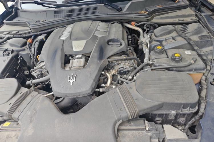 Used Maserati Ghibli 2019 3.0T Standard Version China VI Engine Bay