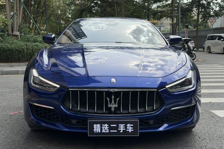 Used Maserati Ghibli 2019 3.0T Luxury Edition China VI Standard Engine Bay