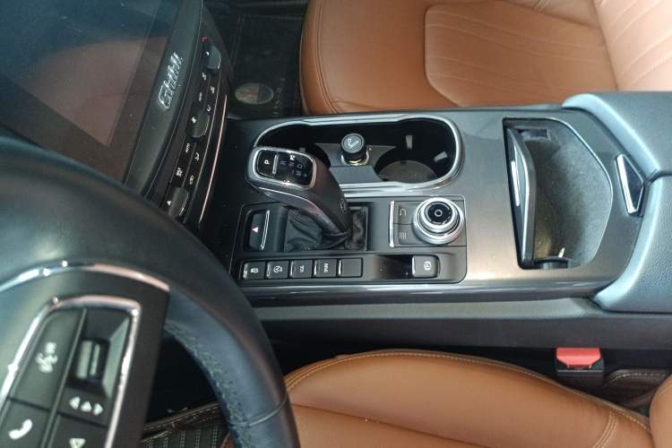Used Maserati Ghibli 2019 3.0T Standard Version China VI Gear Lever
