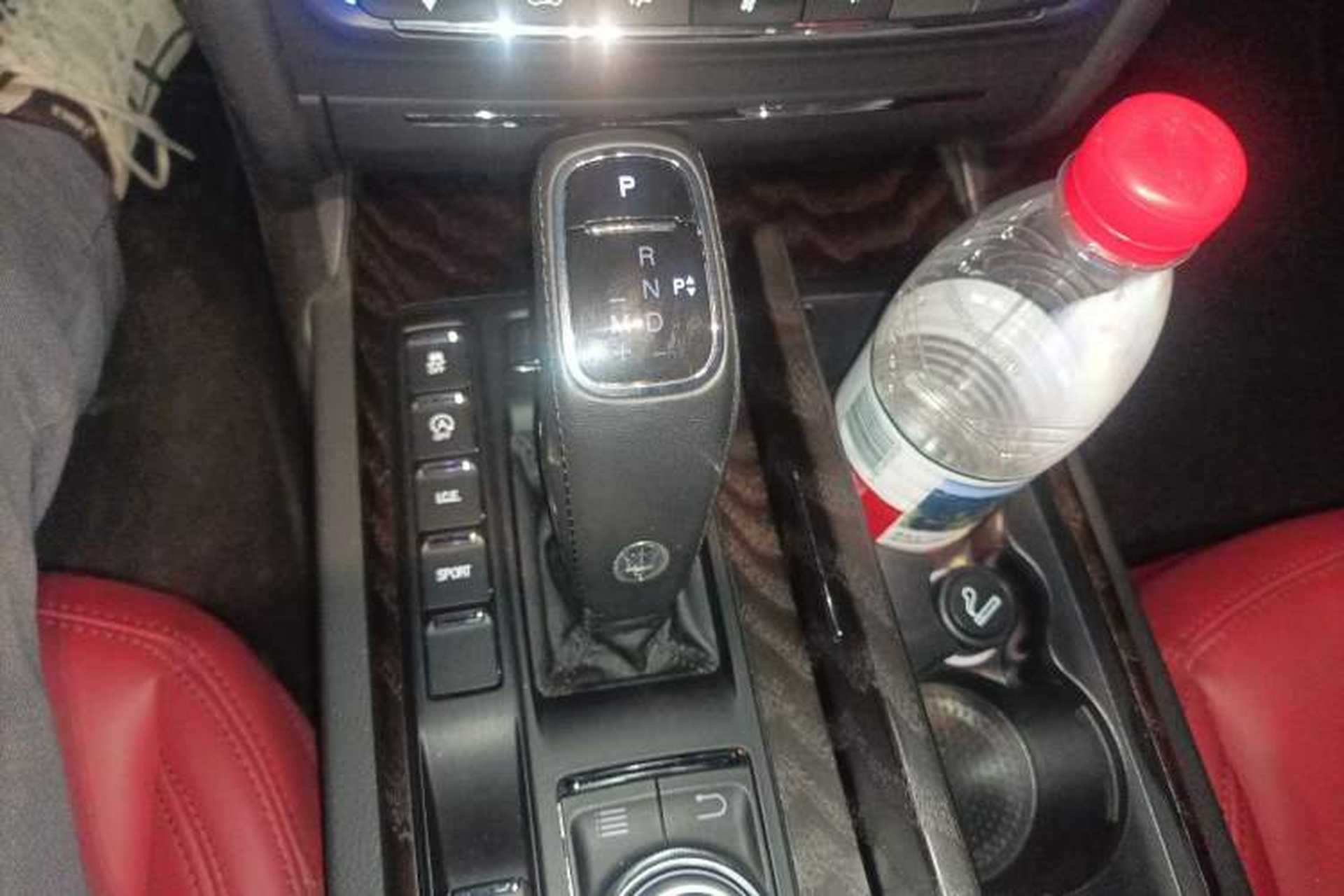 Used Maserati Ghibli 2019 3.0T Luxury Edition China VI Standard Gear Lever