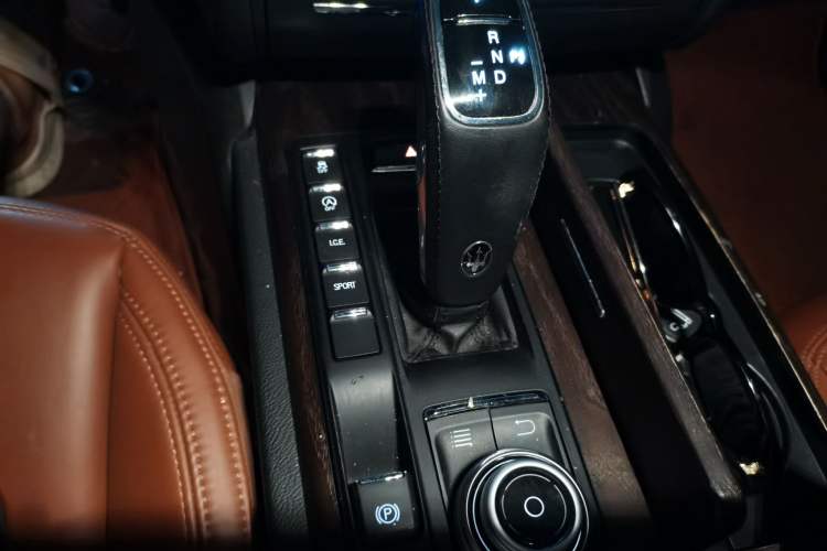 Used Maserati Ghibli 2019 3.0T Standard Version China V Emission Standard Gear Lever