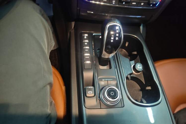 Used Maserati Ghibli 2019 3.0T Standard Version China V Emission Standard Gear Lever