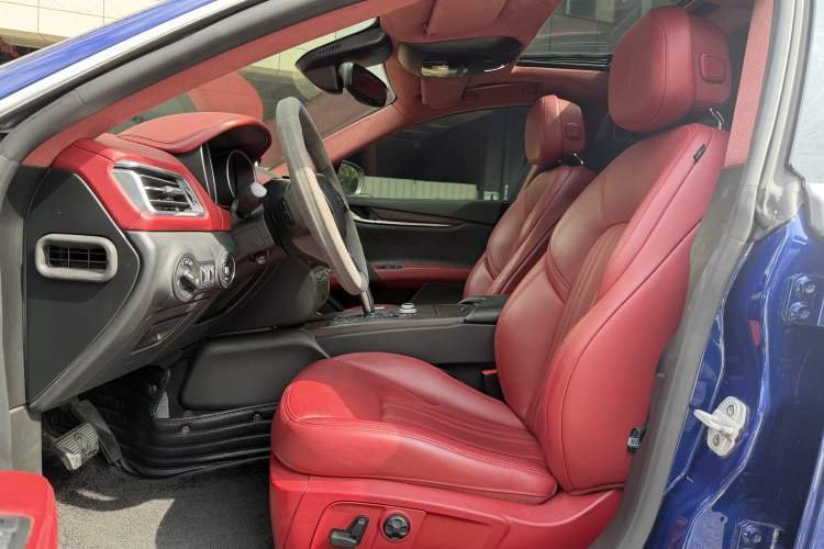 Used Maserati Ghibli 2019 3.0T Luxury Edition China VI Standard Interior 3