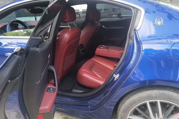 Used Maserati Ghibli 2019 3.0T Luxury Edition China VI Standard Left Rear Seat