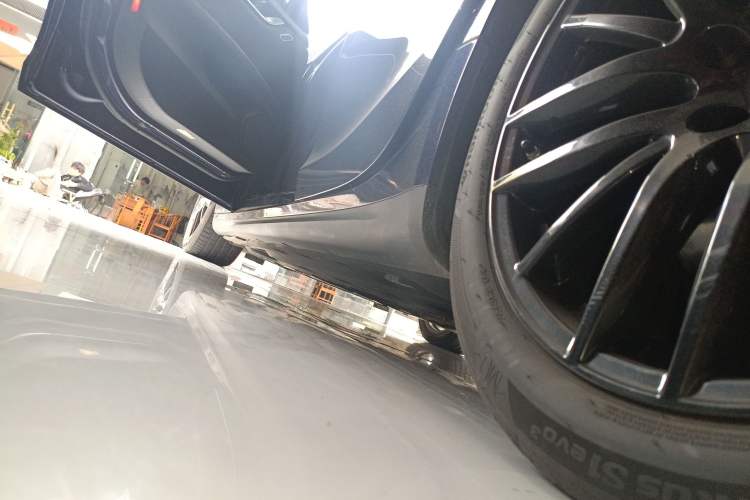 Used Maserati Ghibli 2019 3.0T Standard Version China VI Left Side Sill