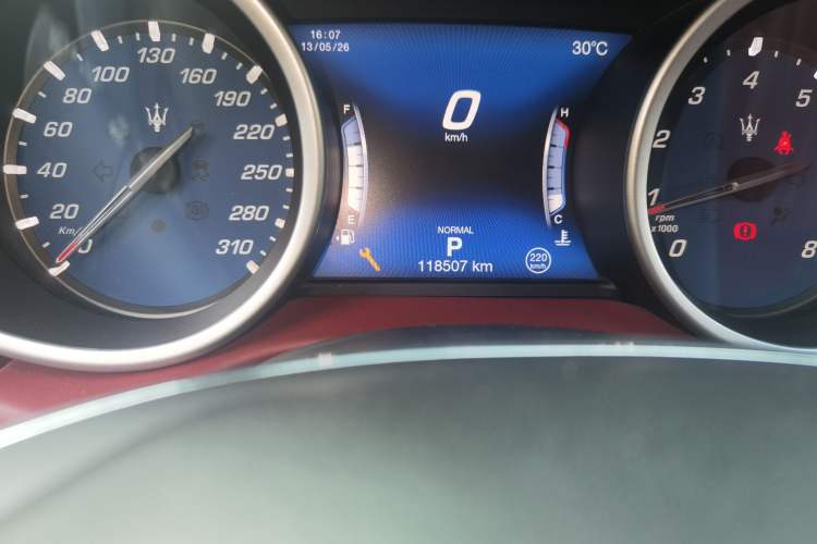 Used Maserati Ghibli 2019 3.0T Luxury Edition China VI Standard Odometer Close Up