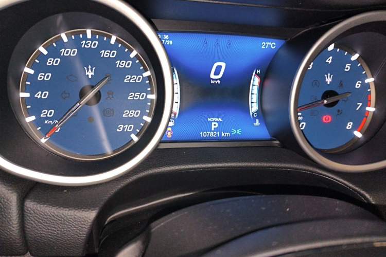 Used Maserati Ghibli 2019 3.0T Standard Version China V Emission Standard Odometer Close Up