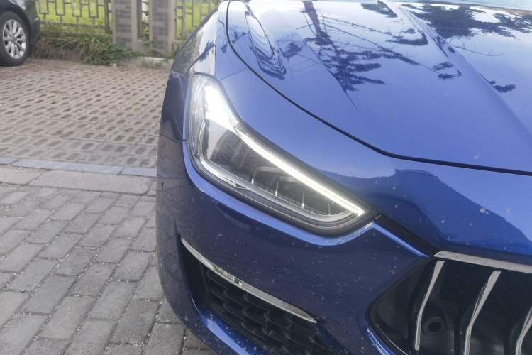 Used Maserati Ghibli 2019 3.0T Luxury Edition China VI Standard Right Front Headlight