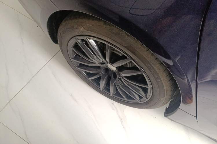 Used Maserati Ghibli 2019 3.0T Standard Version China VI Right Rear Wheel Hub