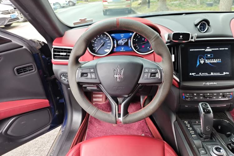 Used Maserati Ghibli 2019 3.0T Standard Version China V Emission Standard Steering Wheel